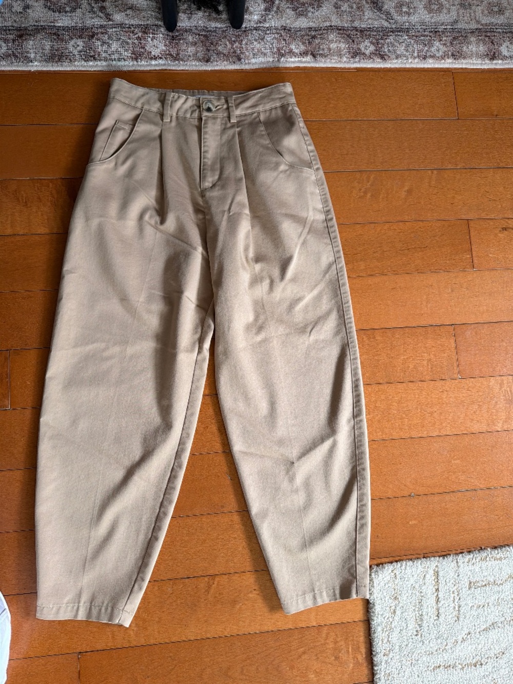 Zara barrel leg chino